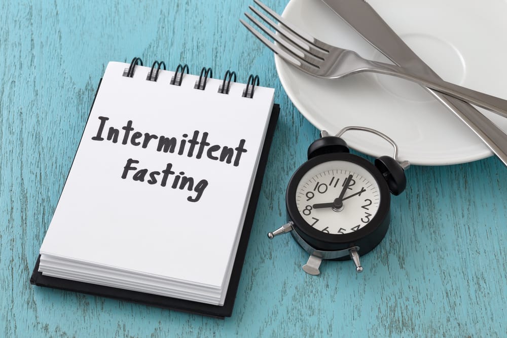 Should you do intermittent fasting while travelling? - Pros of intermittent fasting while travelling