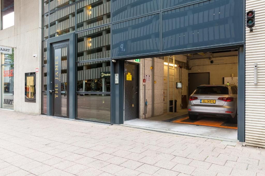 Best Hotels In Rotterdam 10