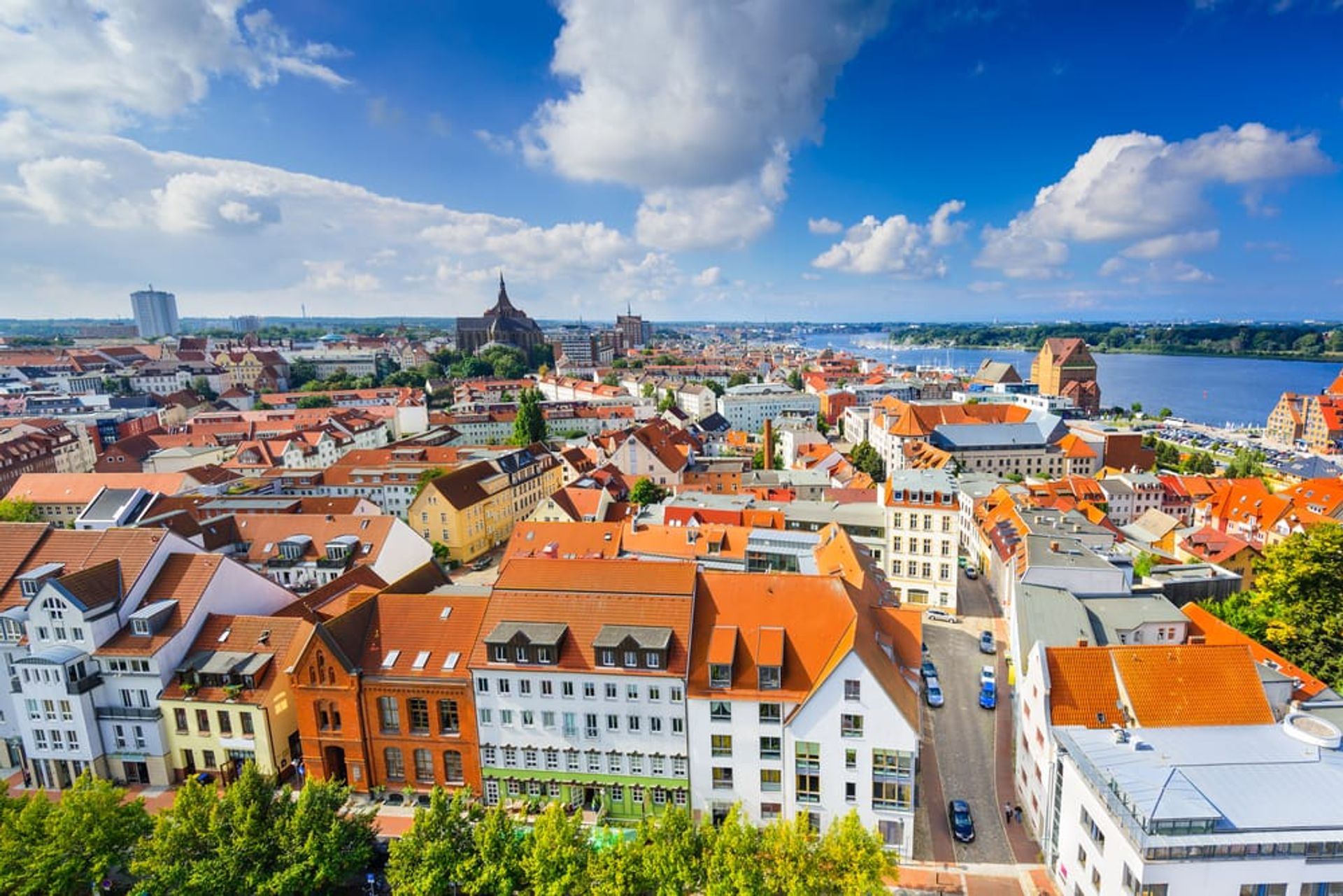 100+ Germany Instagram Captions: Ultimate Guide