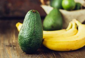 avokadolu saç maskesi