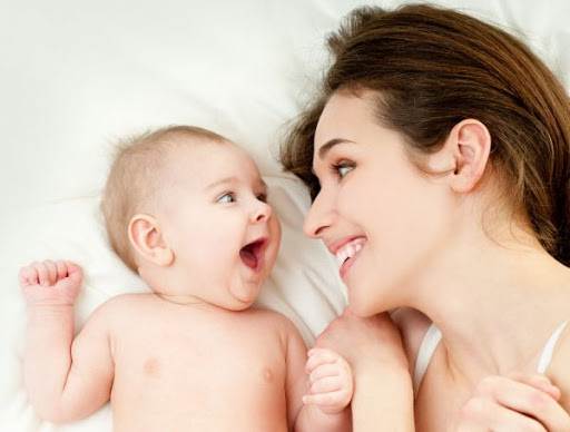 bebeklerde açlık belirtileri anne bebek