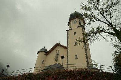 Hiking around Urnersee lake (part of Lake Lucerne)