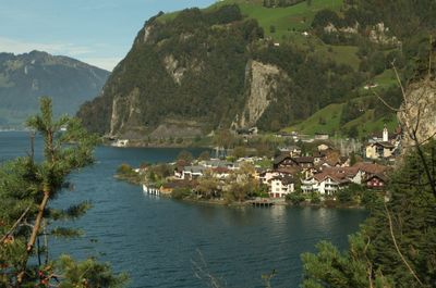 Hiking around Urnersee lake (part of Lake Lucerne)