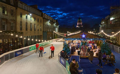 Xmas in Edinburgh - skate rink on George Street