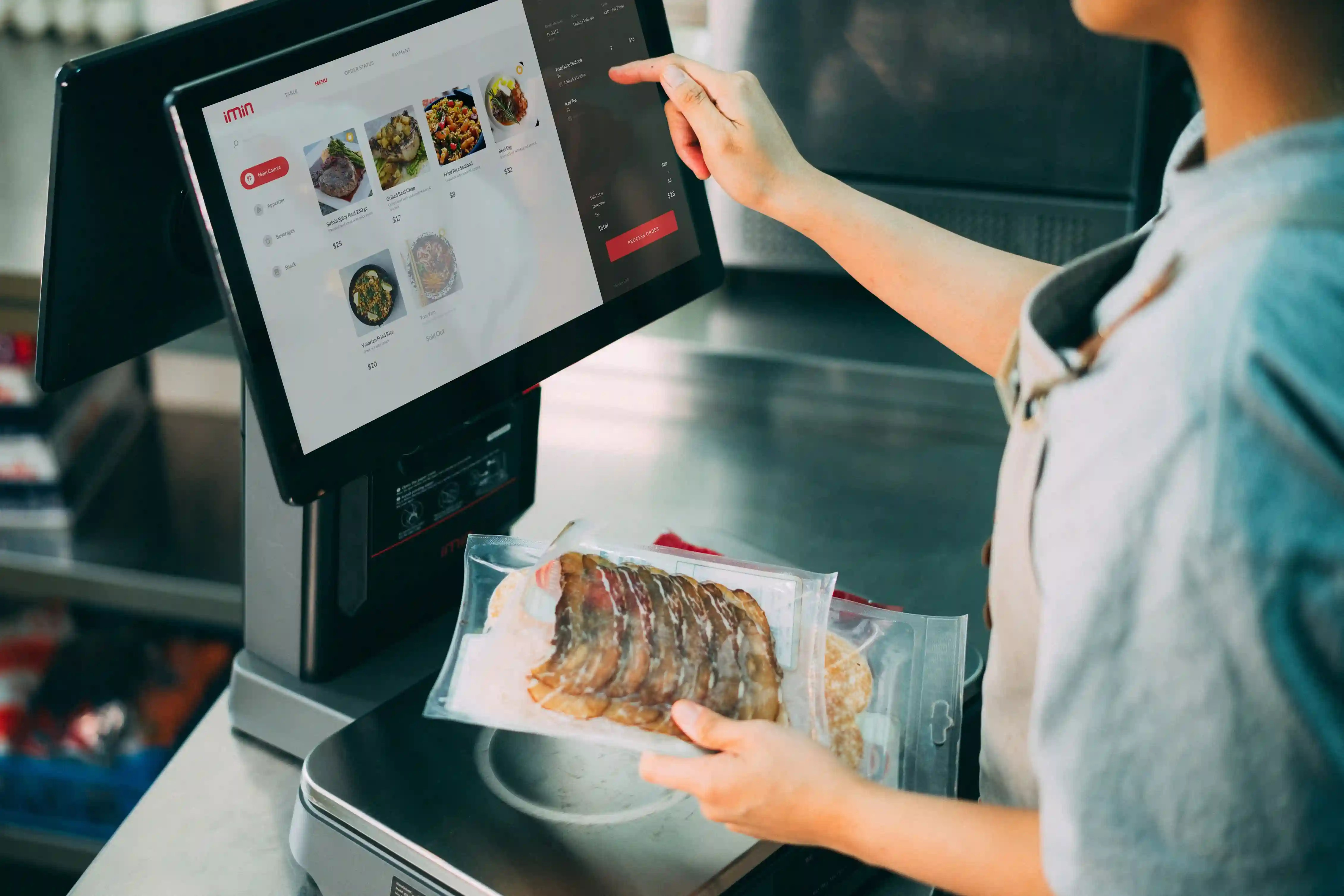 Food Distribution Software: Types, Features, Benefits & Selection Guide