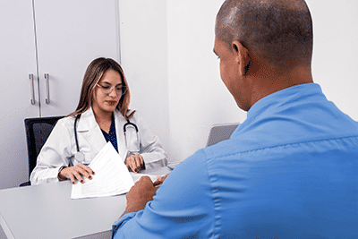 Doctora Andrea Bocanegra Gastroenterologo internista Valencia y San Diego