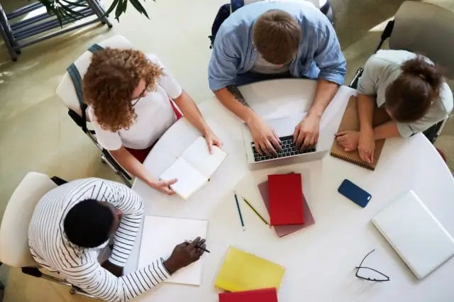Các Ngành Khối D1: Lựa Chọn Nghề Nghiệp Phù Hợp