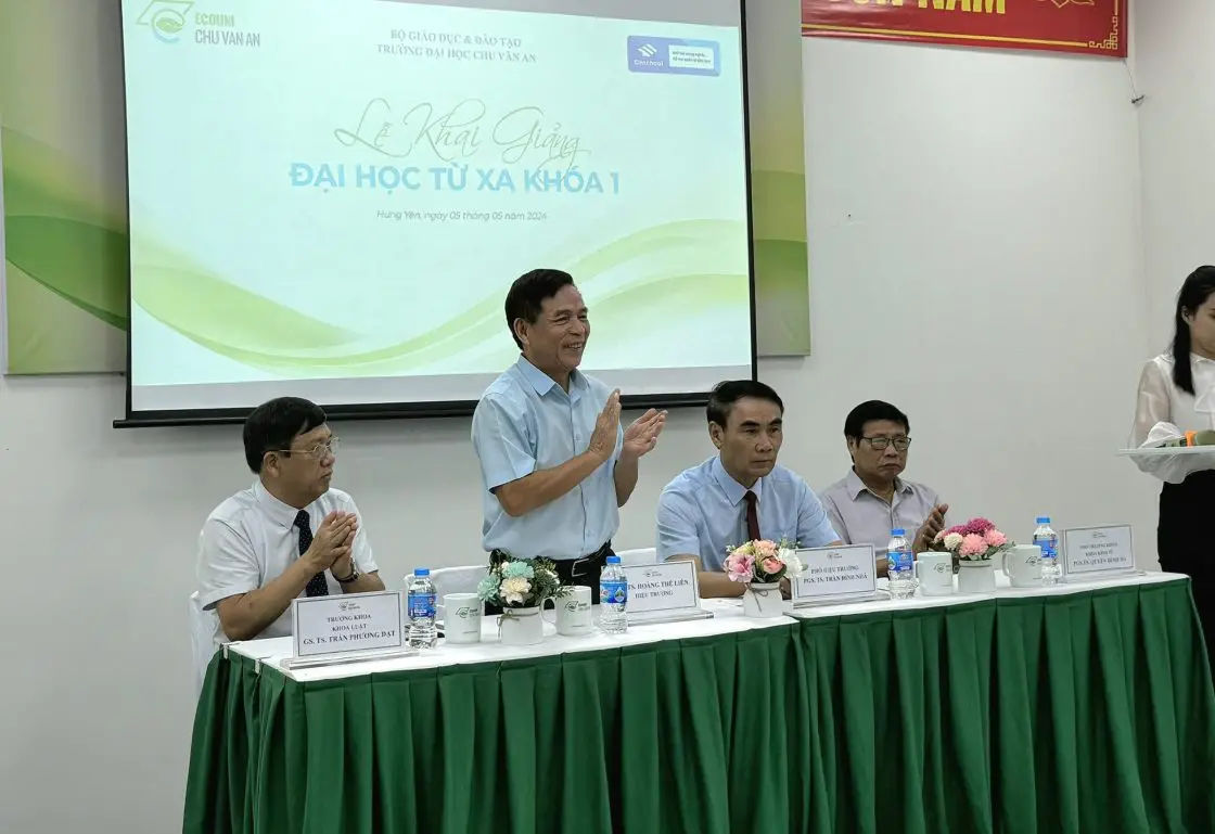 Học Quản trị Kinh doanh Từ Xa: Con Đường Tiến Thân Mới
