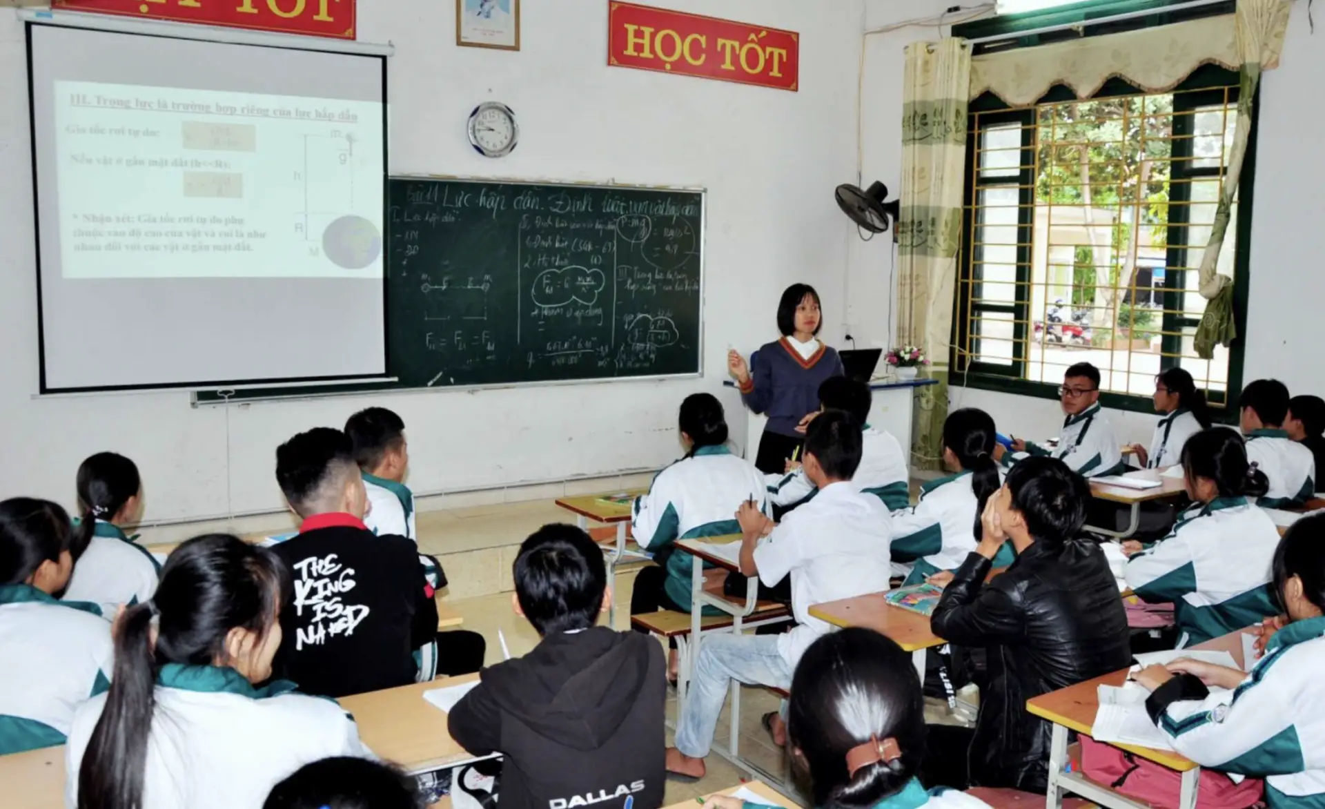 Học xong cấp 3 nên học nghề gì? Hướng dẫn chọn nghề phù hợp