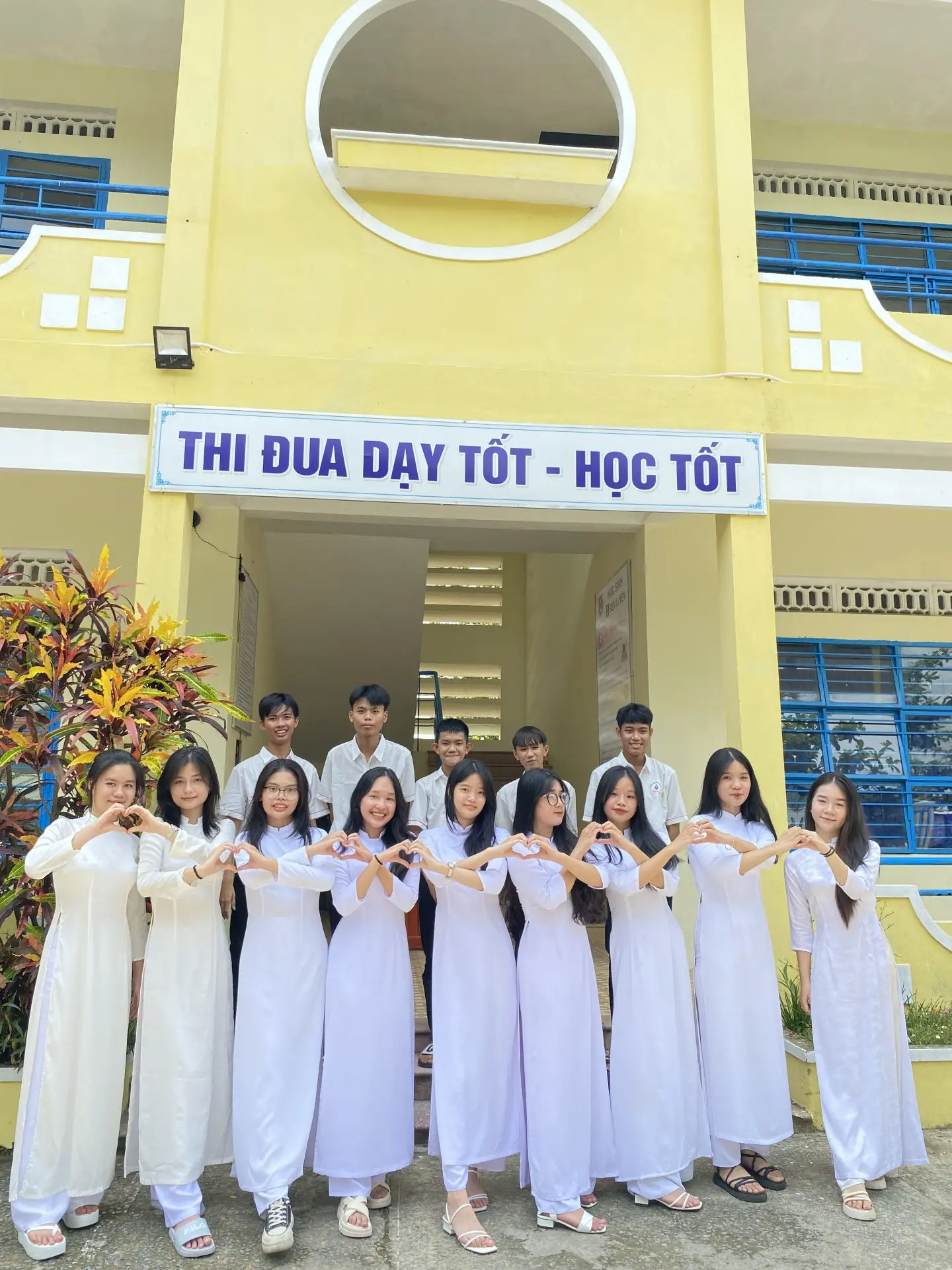 Làm Bằng Cấp 3 Giá Rẻ Bao Công Chứng Uy Tín Hiện Nay