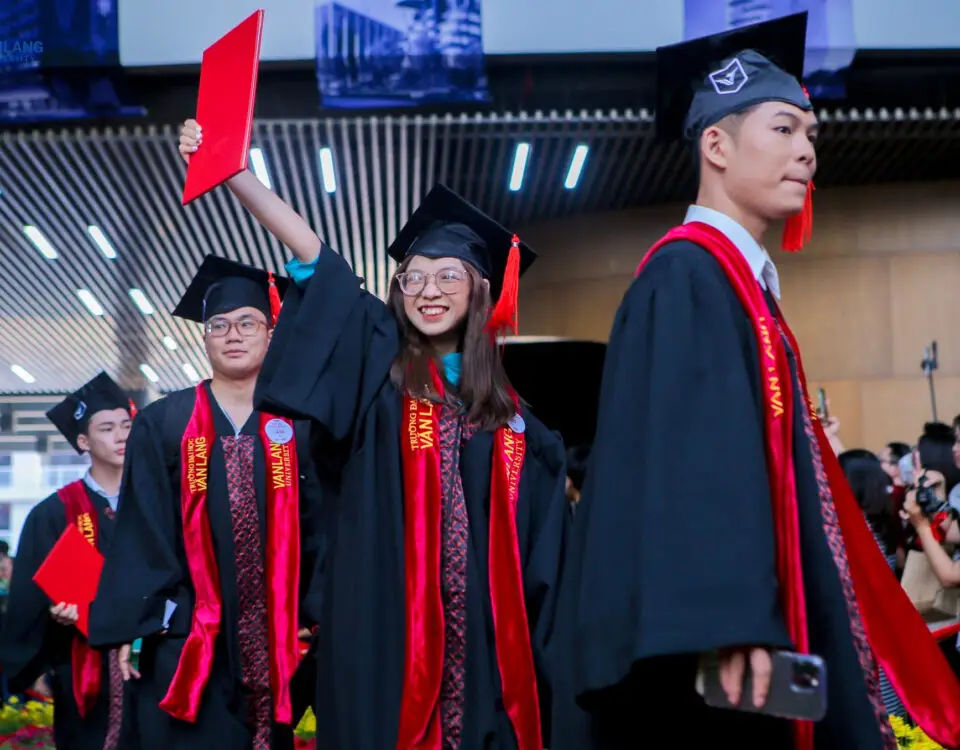 Làm Bằng Đại Học Giả TPHCM Uy Tín, Nhanh Chóng, Giá Rẻ
