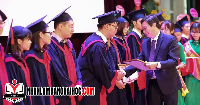 Làm bằng đại học uy tín giá rẻ - Giải pháp hoàn hảo cho tương lai của bạn
