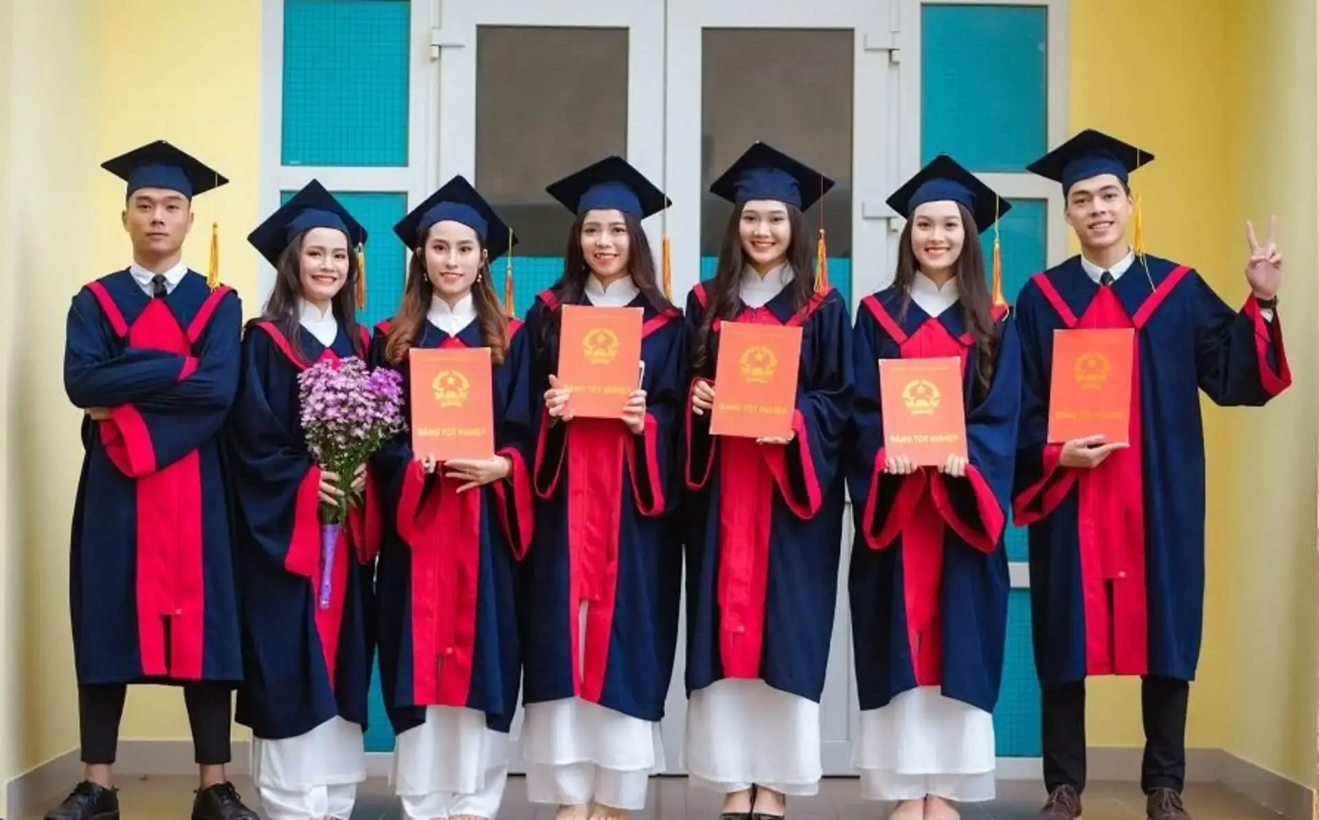Làm bằng đại học uy tín giá rẻ - Giải pháp hoàn hảo cho tương lai của bạn