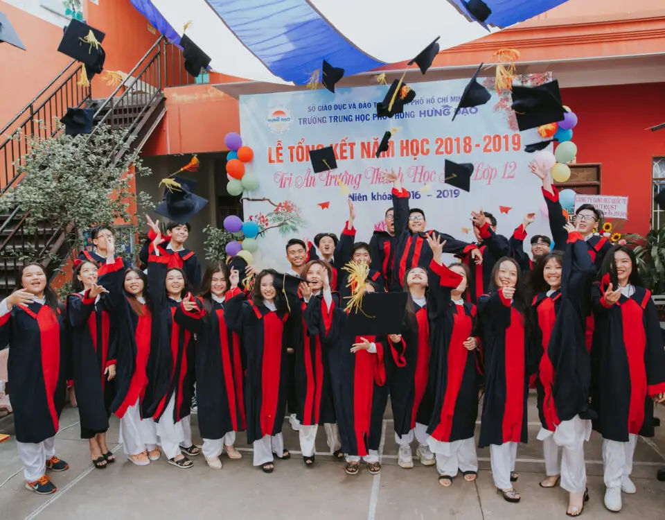 Làm bằng đại học uy tín tại TPHCM - NhanLamBangDaiHoccom