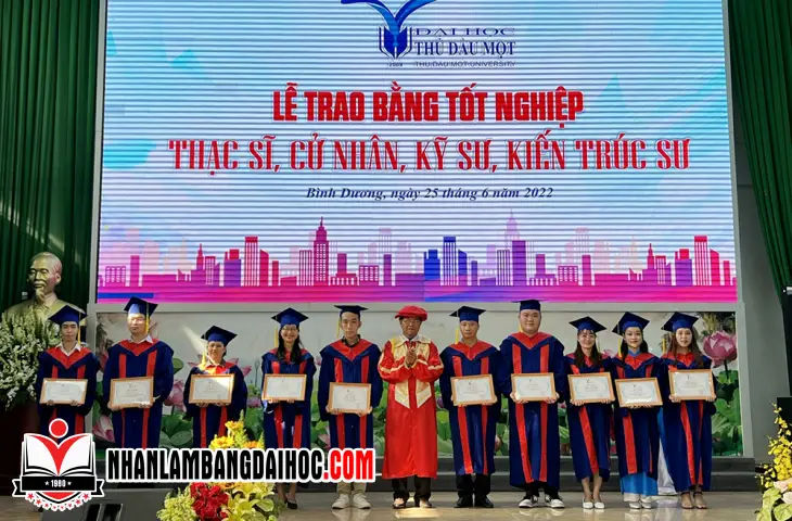 Thành Công Đến Khi Làm Bằng Đại Học