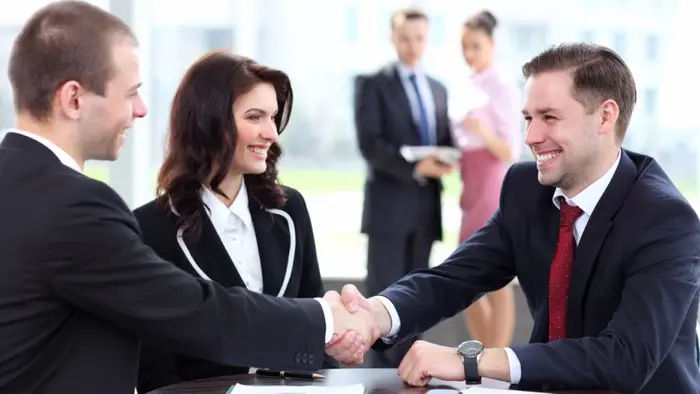 Thành Công Đến Khi Làm Bằng Đại Học