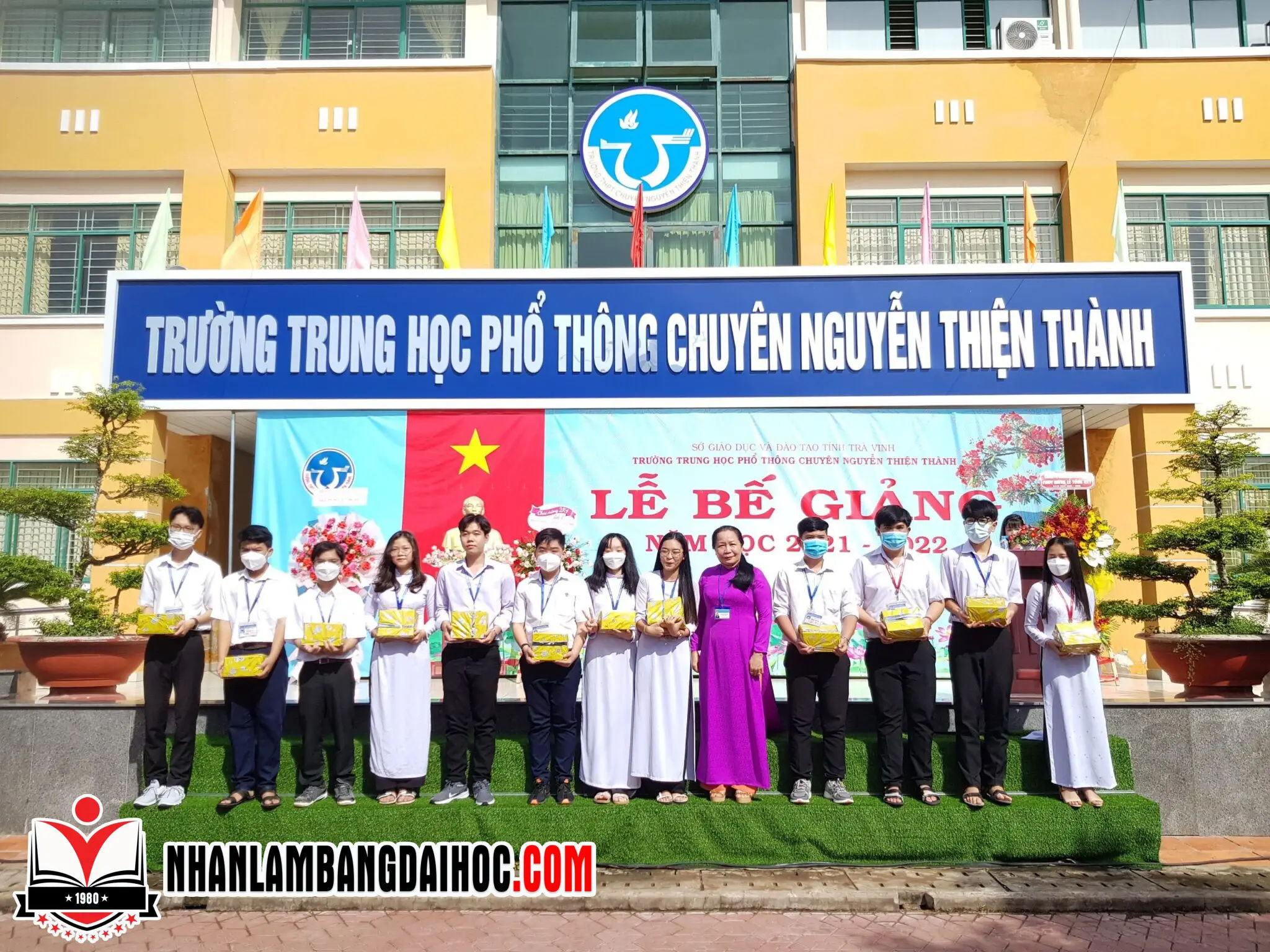 Thu Nhập Cao Vì Làm Bằng Cấp 3 Thật