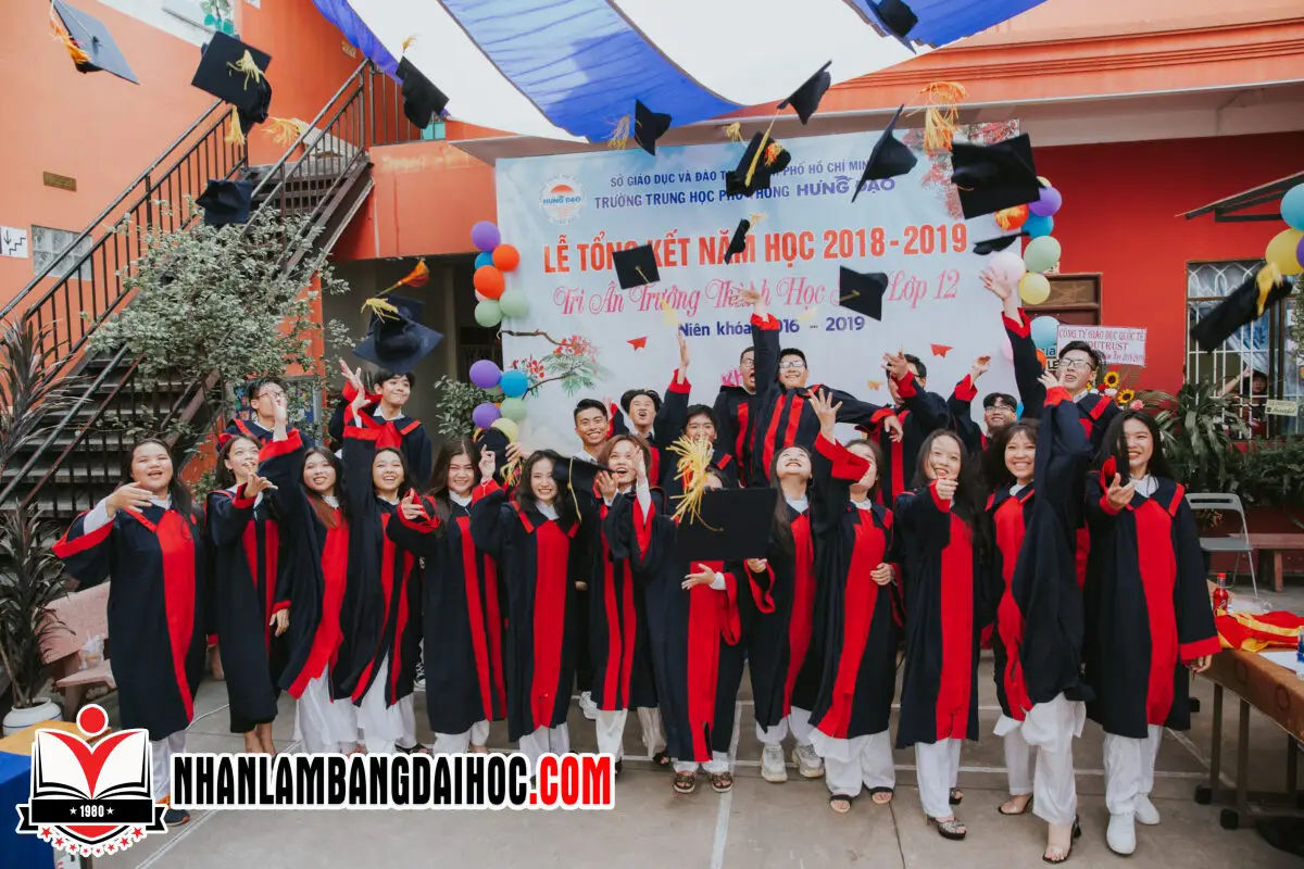 Thu Nhập Cao Vì Làm Bằng Cấp 3 Thật