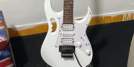 Enzo Mercury