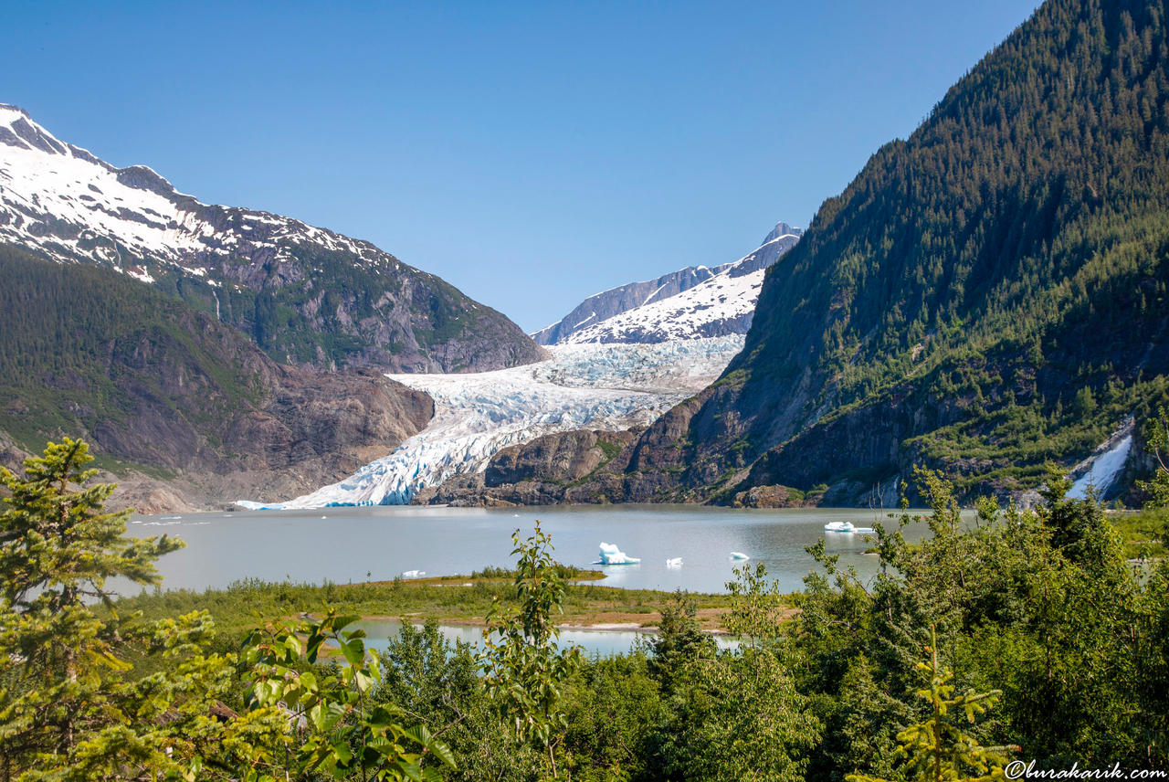 The Mendenhall Glacier