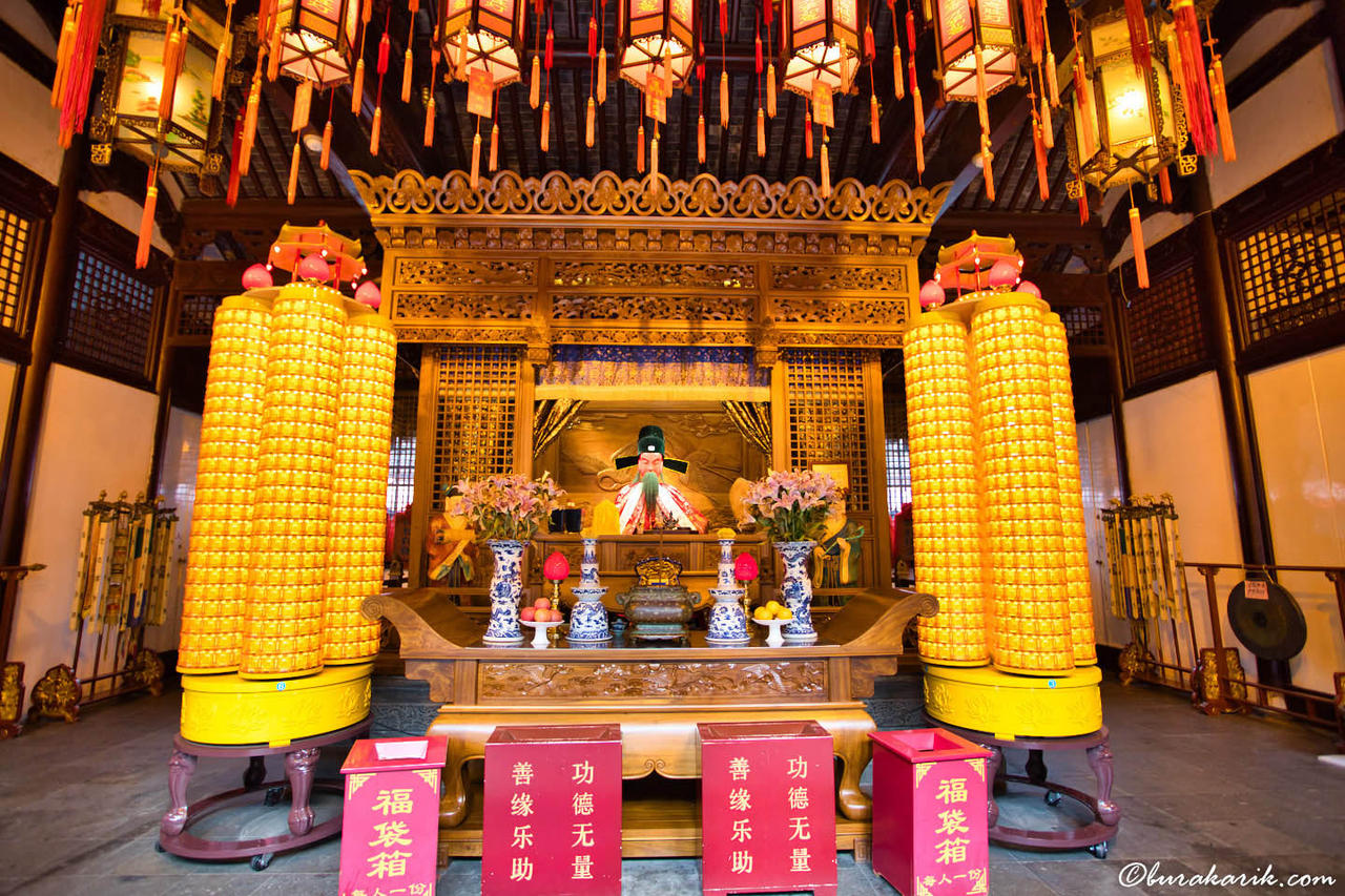 A Temple in Shanghai