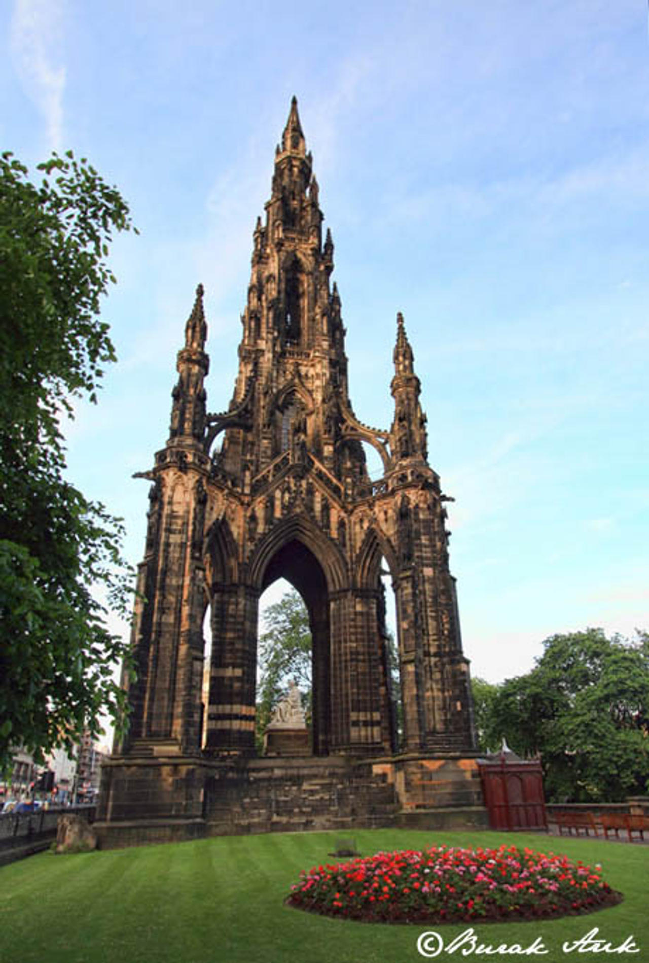 Scott Monument