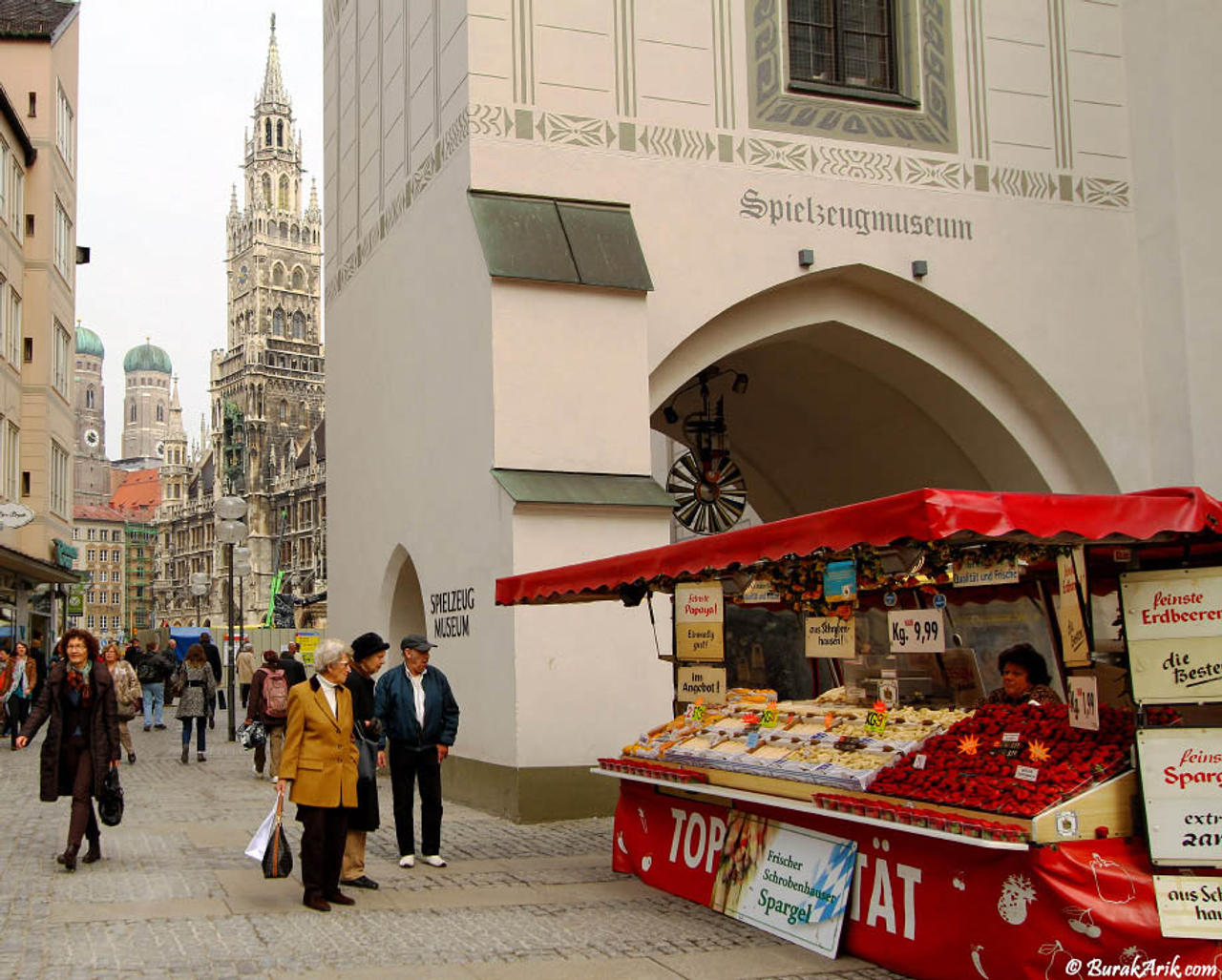 Market Near Marienplatz