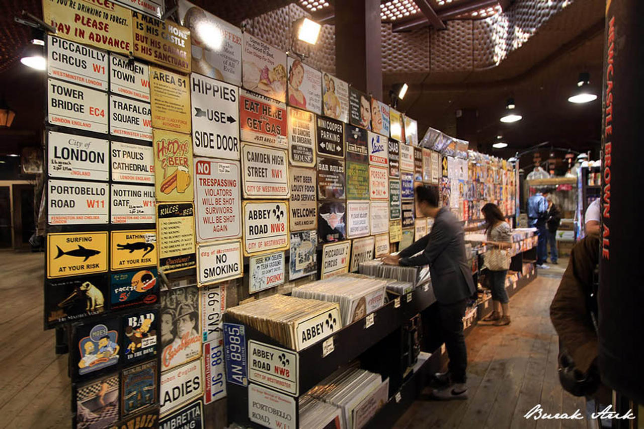 Camden Town - Stables Market