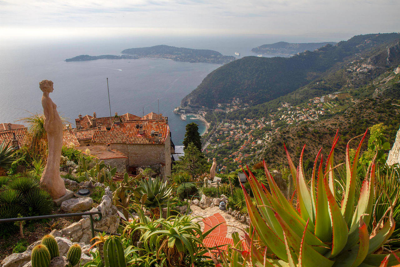 Botanical Garden in Èze