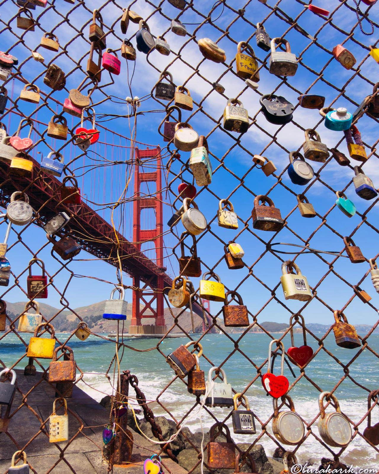 Fort Point'teki Aşk Kilitleri