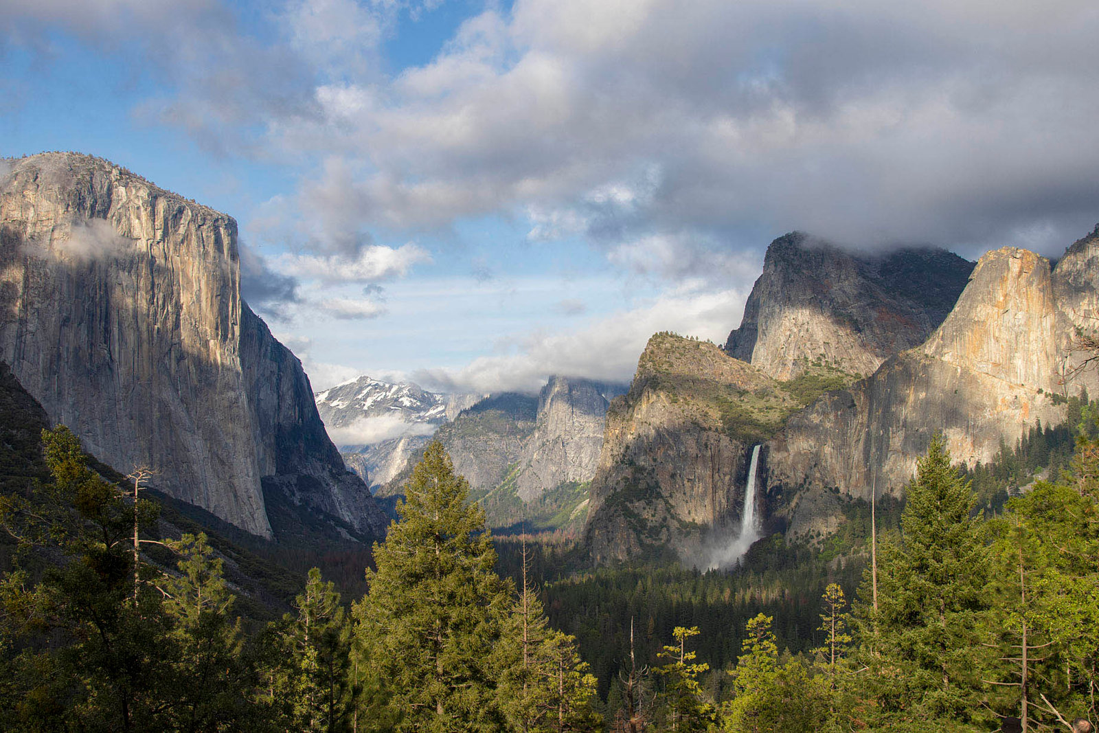 Yosemite Valley from The Tunnel View