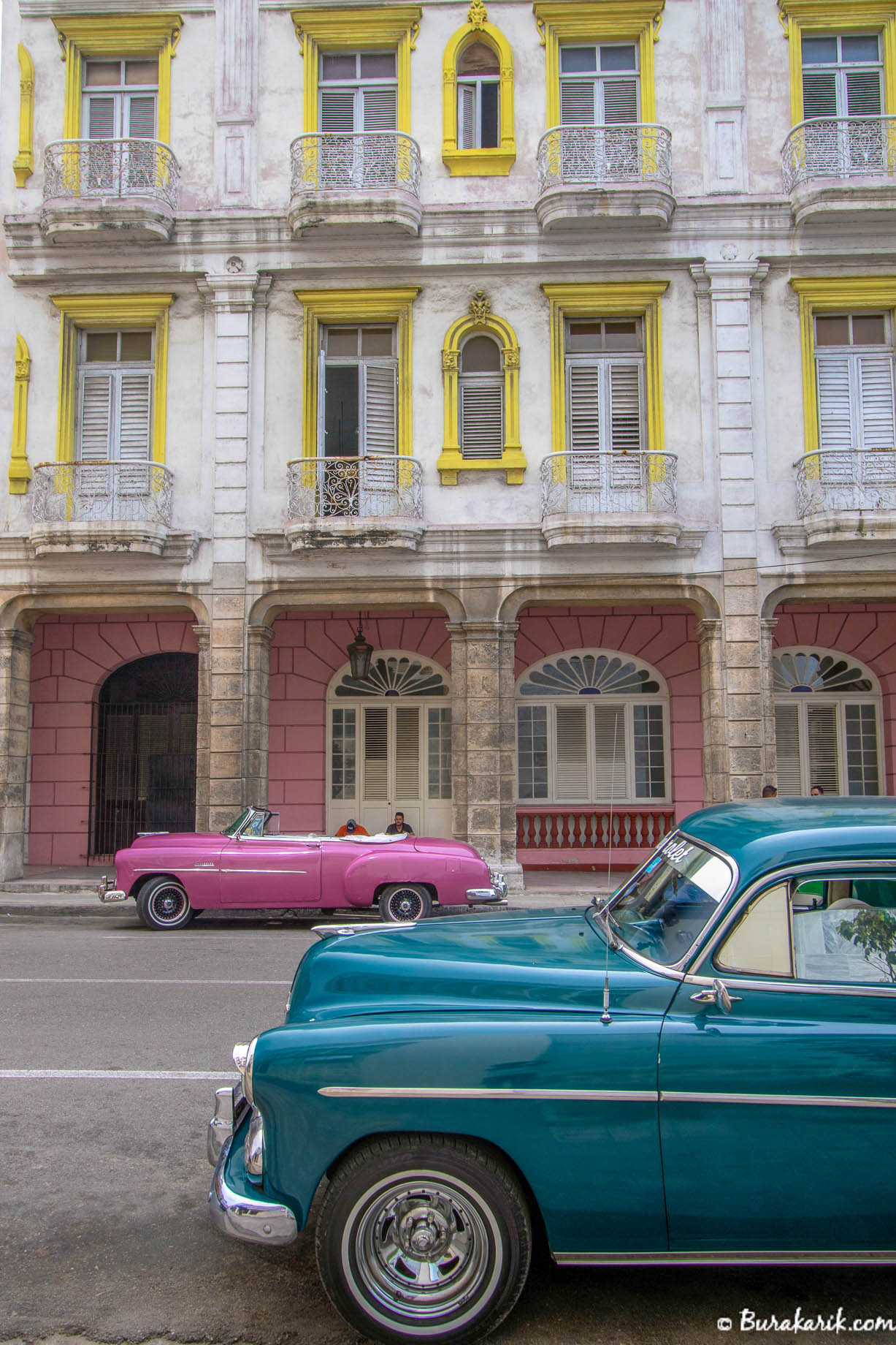 Cars in Havana - IV