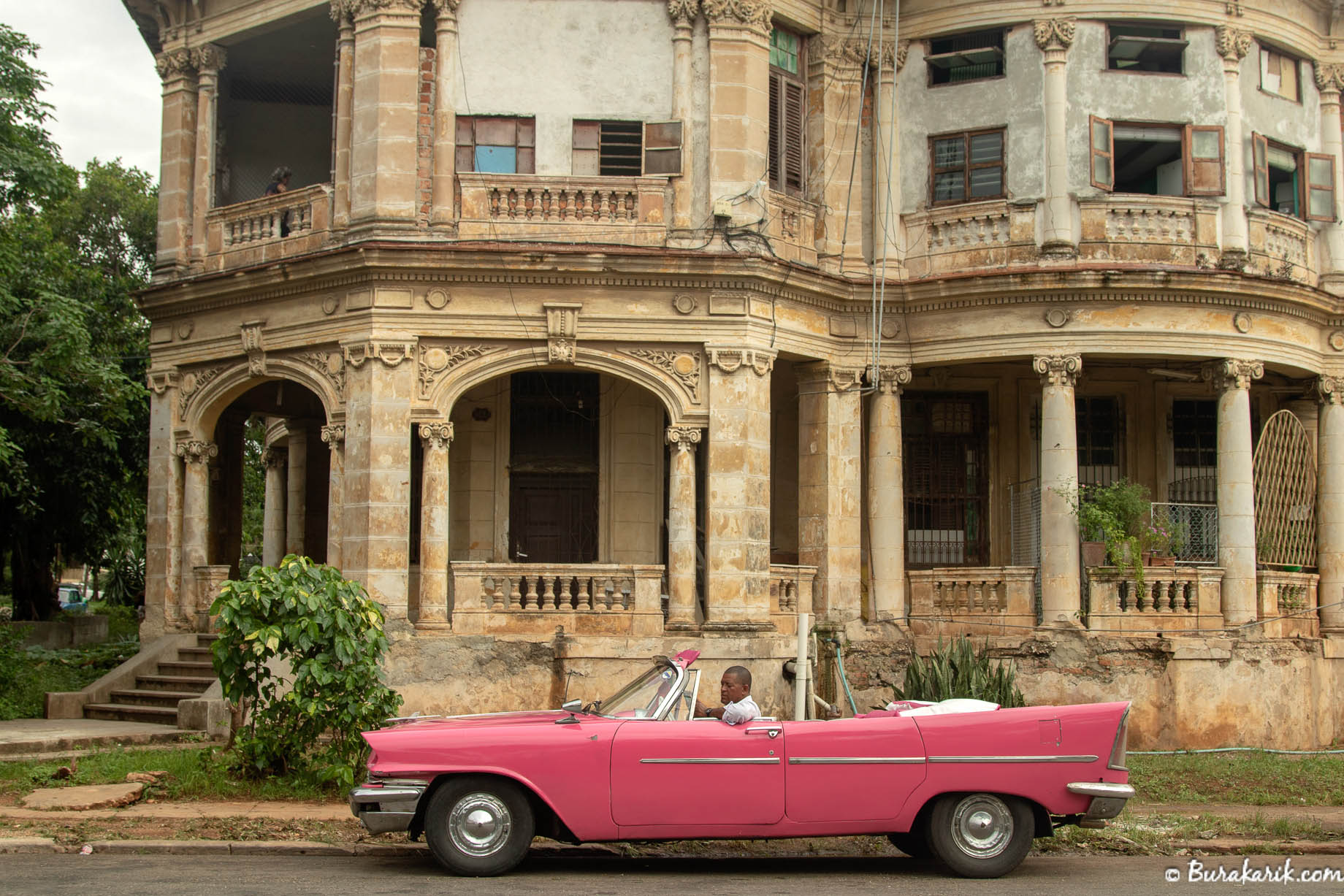 Cars in Havana - VIII