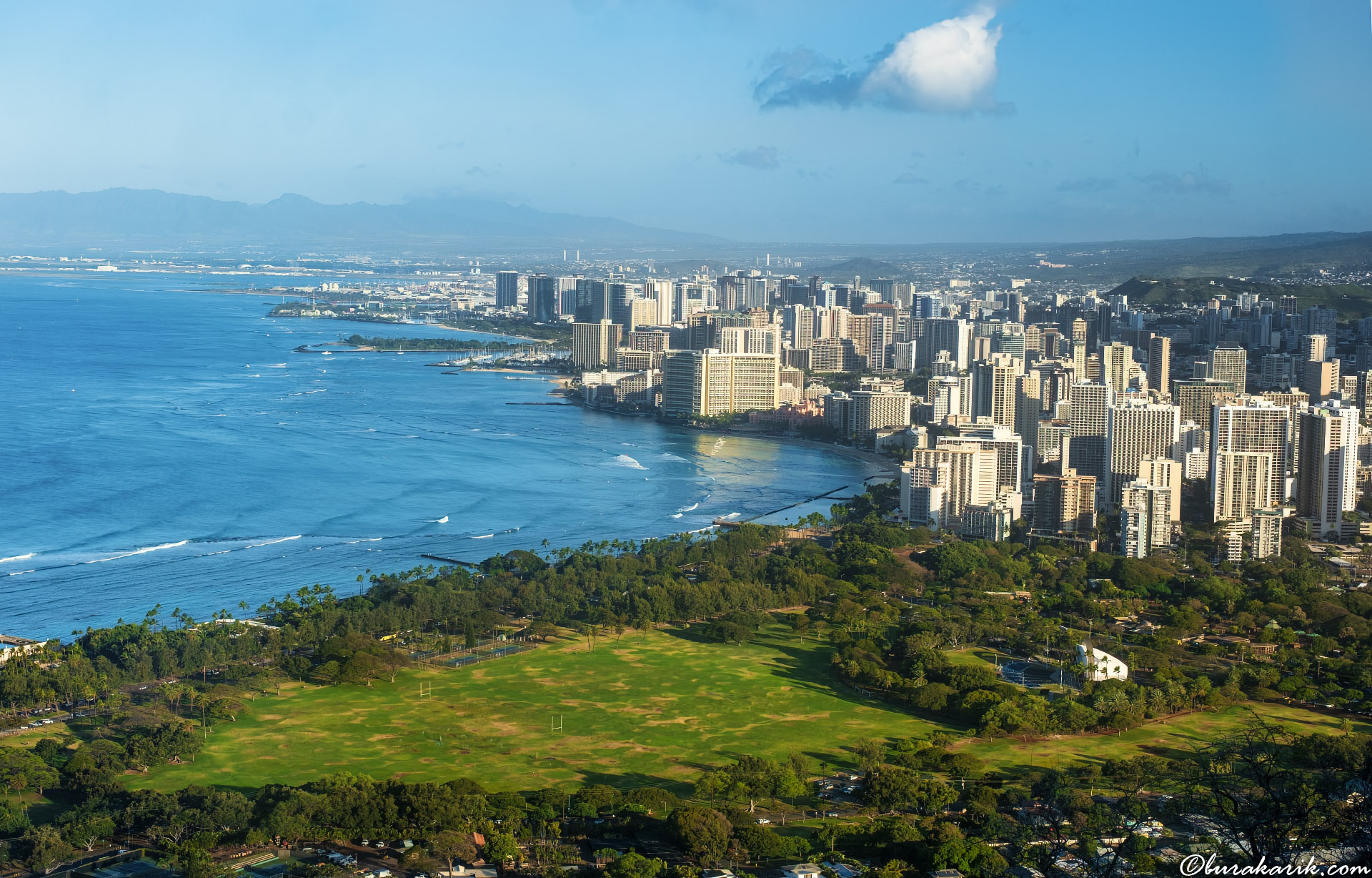 Zirveden Bakış: Diamond Head'den Waikiki