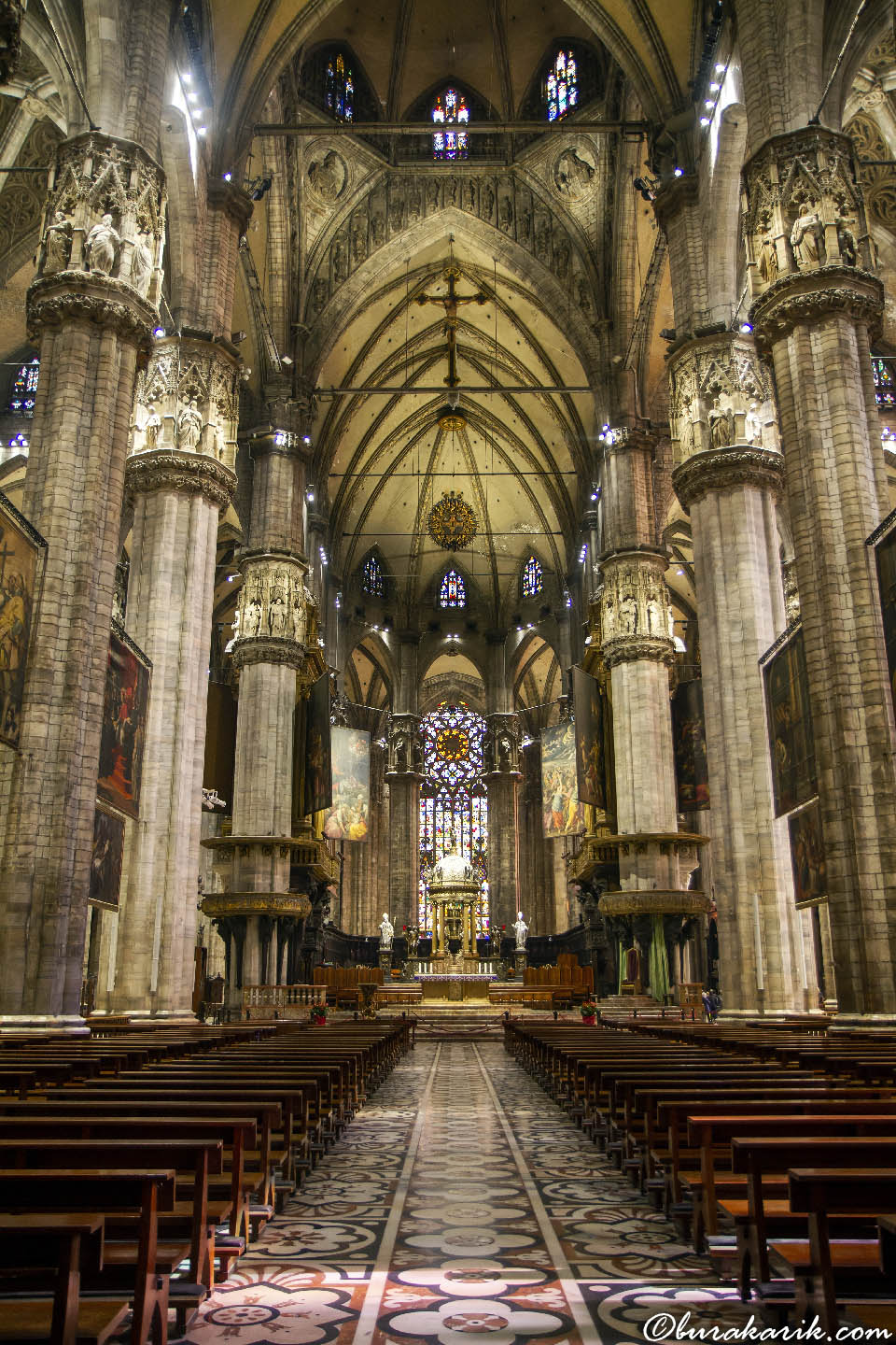 Milan Katedrali İçi