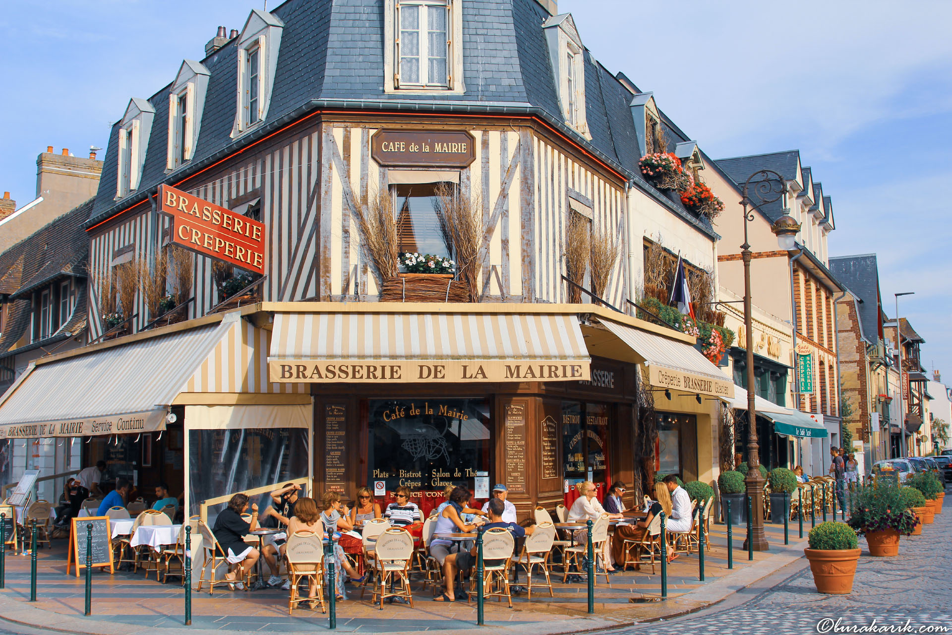 Le Café de la Mairie