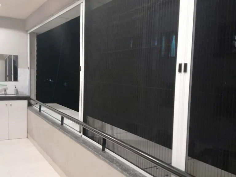 Collapsible Sliding Mosquito Net System