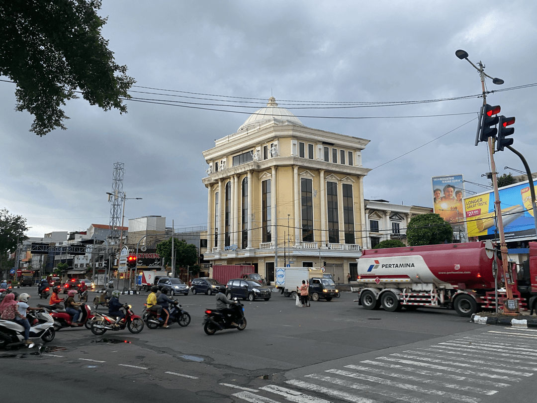 stad in surabaya