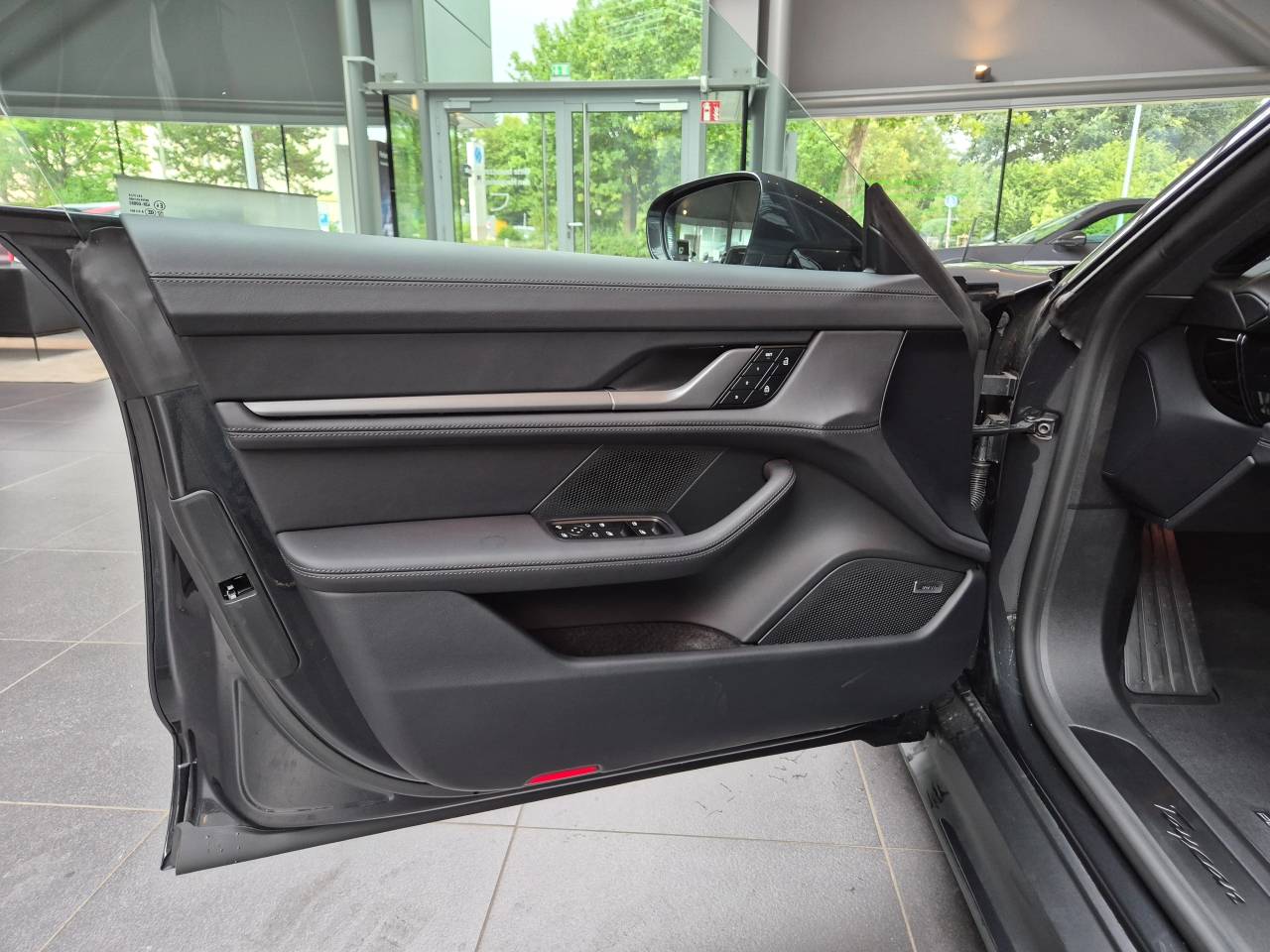 Porsche Taycan J1 II - 2025 - Joinsteer - #14