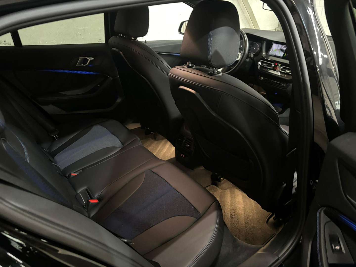 BMW Serie 1 Executive 118i - 2022 - Joinsteer - #9