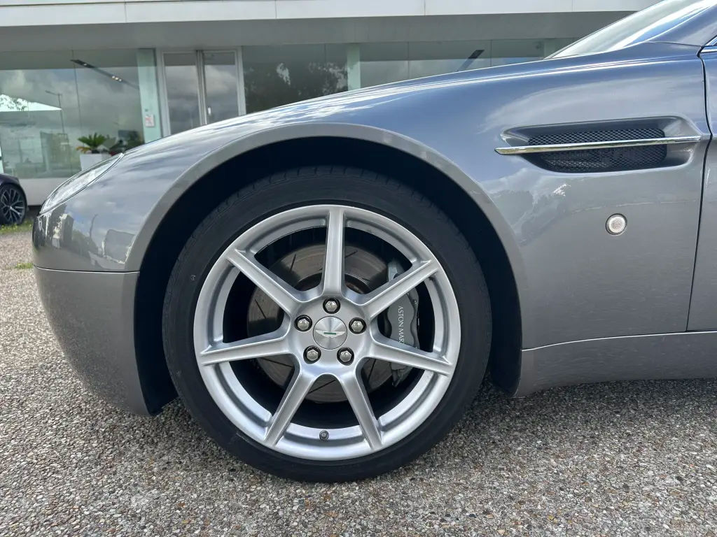 Aston Martin Vantage (2005-18) V8 Vantage 4.3 Roadster 4.3 - 2007 - Joinsteer - #4