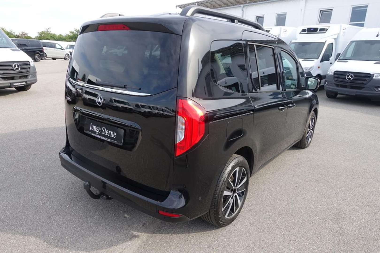 Mercedes T-Class Progressive Edition T 180 D - 2025 - Joinsteer - #5