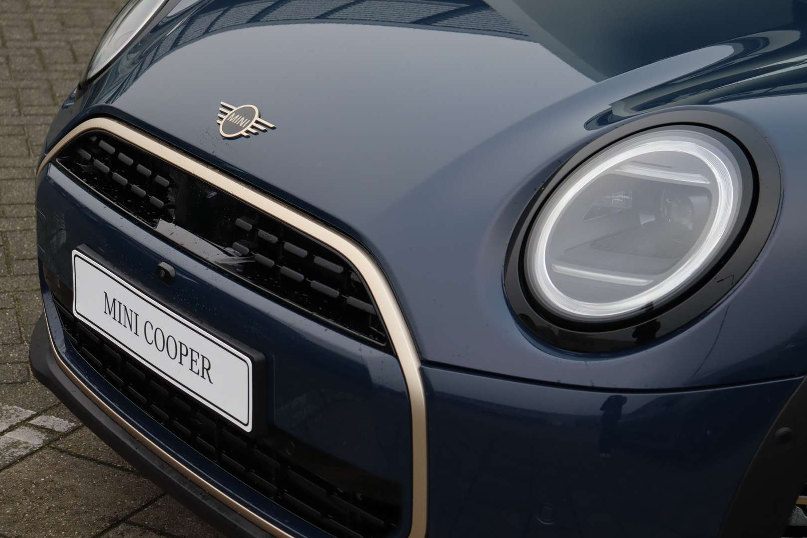 Mini Hatch Cooper Favoured Trim - 2025 - Joinsteer - #1