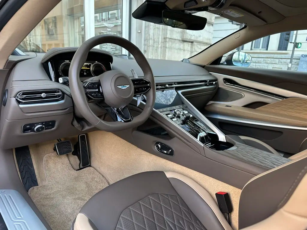 Aston Martin DB12 V8 Coupe 4.0 - 2024 - Joinsteer - #3