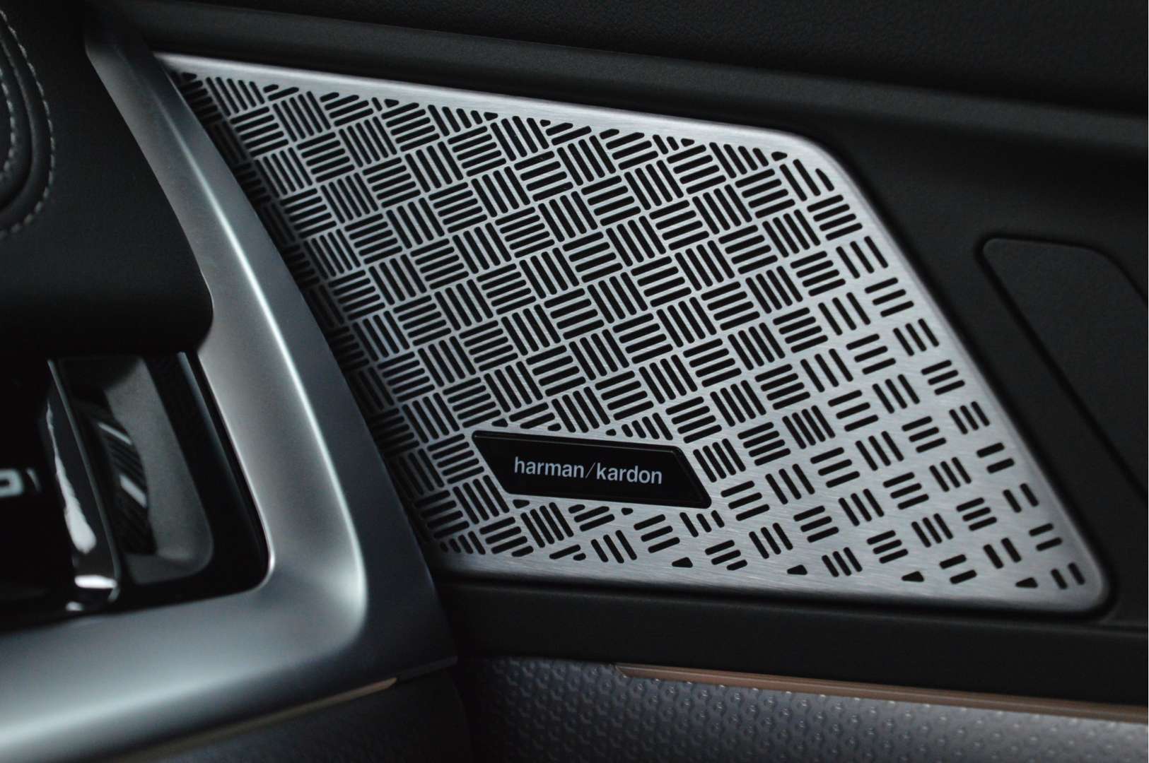 BMW X1 High Executive XDrive25e - 2025 - Joinsteer - #12