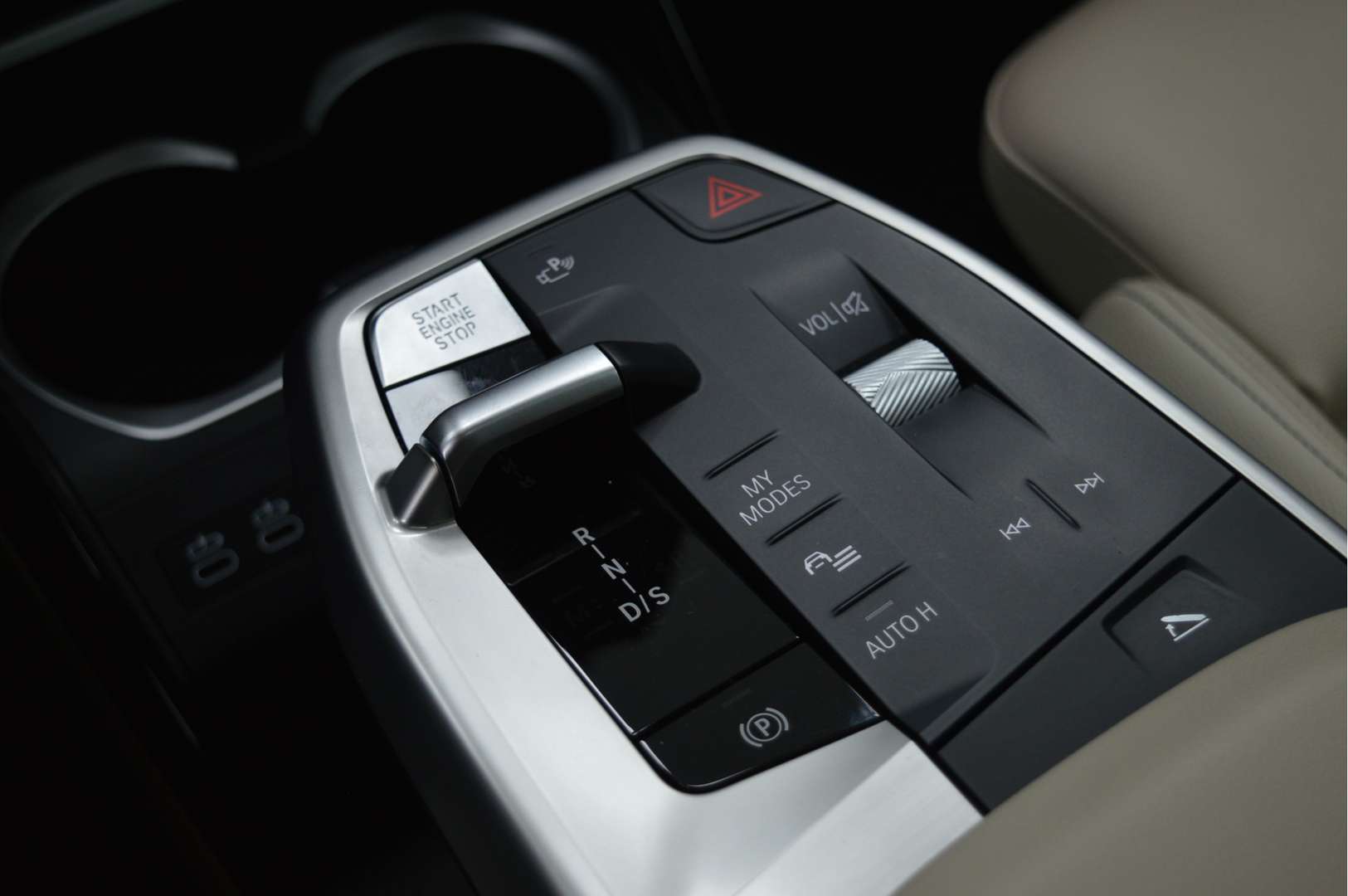 BMW X1 High Executive XDrive25e - 2025 - Joinsteer - #13