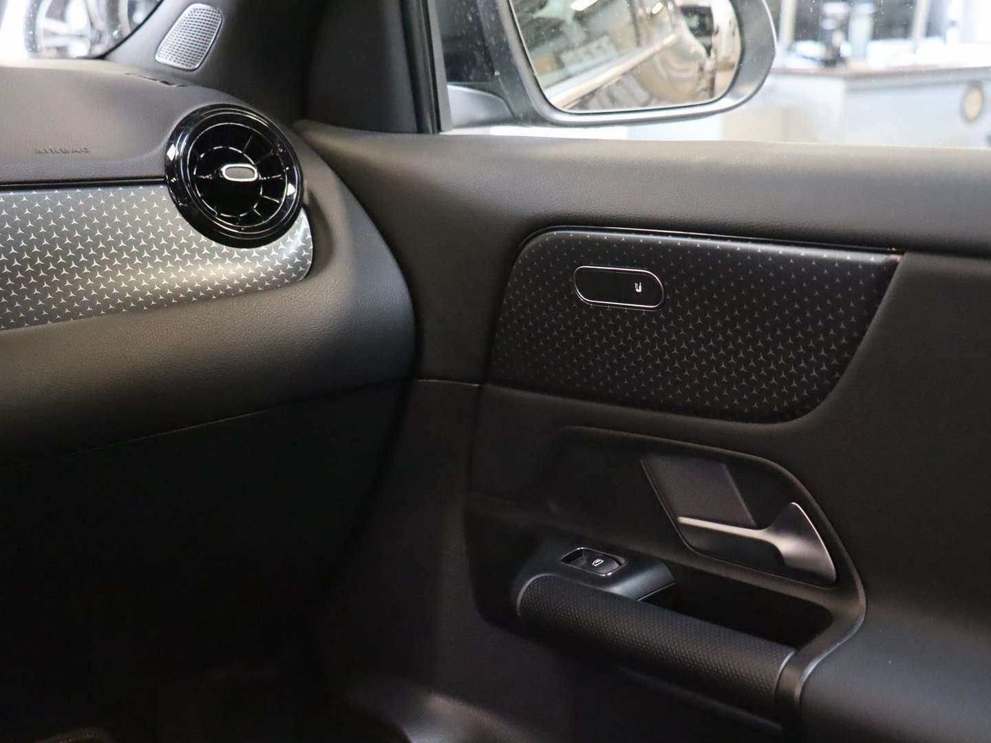 Mercedes GLA Advanced 180 D - 2025 - Joinsteer - #13