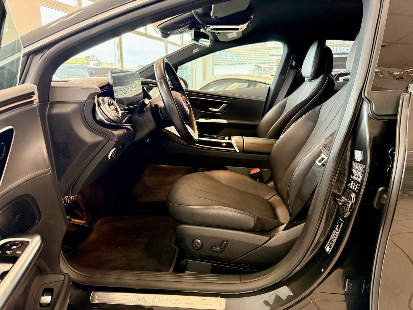 Mercedes EQE Electric Art 300 - 2022 - Joinsteer - #7