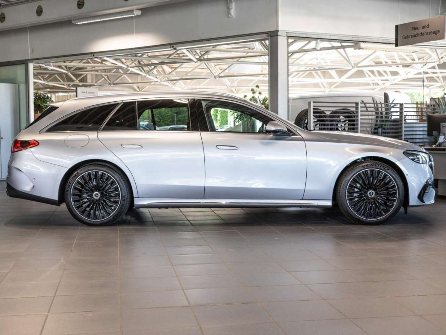 Mercedes Classe E AMG 300 E - 2025 - Joinsteer - #2