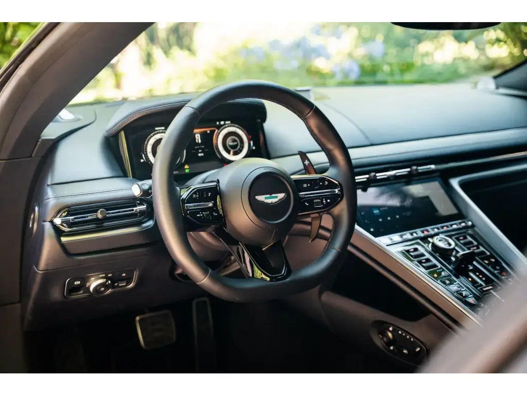 Aston Martin DB12 V8 Coupe 4.0 - 2024 - Joinsteer - #3